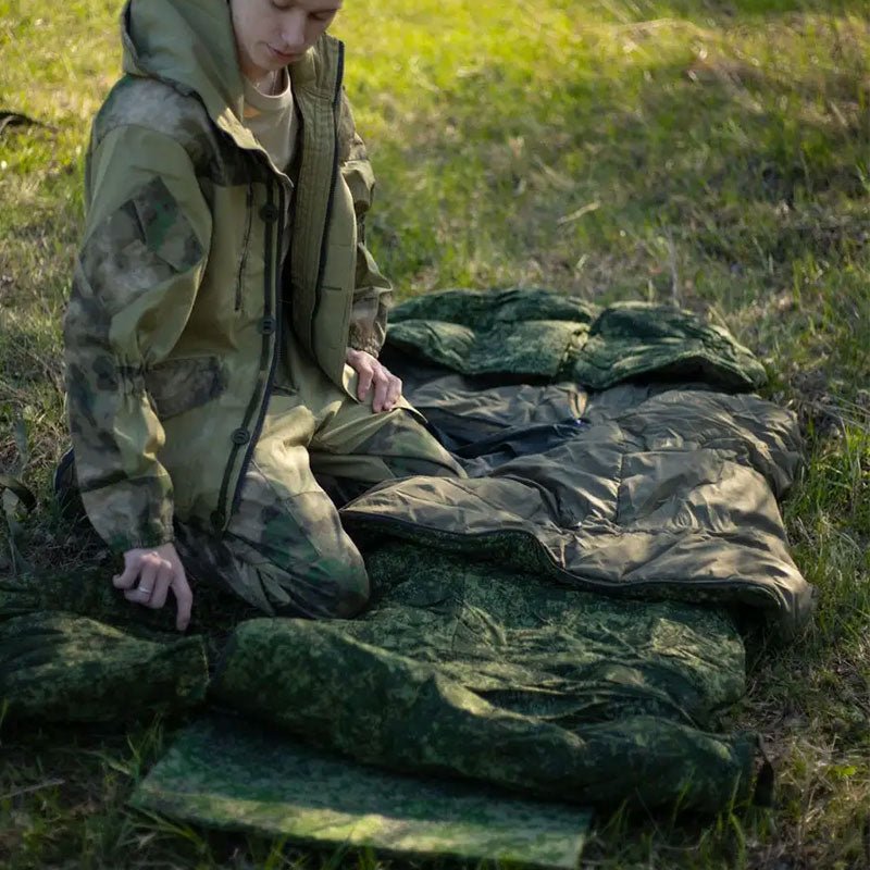 Russian military-issued 2021 new model outdoor cold-proof sleeping bag - Outdoors & Sports Tinker Time